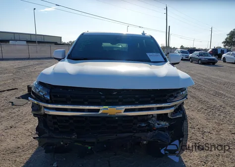 2021 Chevrolet Suburban 2Wd Ls z USA, uszkodzony, nr VIN 1GNSCBKT3MR419391